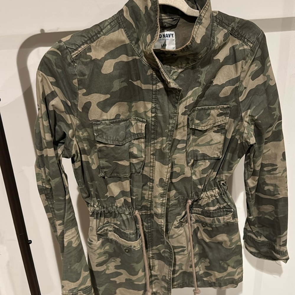old navy camo jacket size s